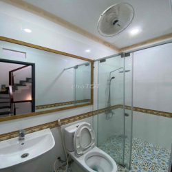 💟 Cho thuê nhà NC có 4 Máy lạnh 4pn 4wc hẻm 549// lê Văn thọ p14