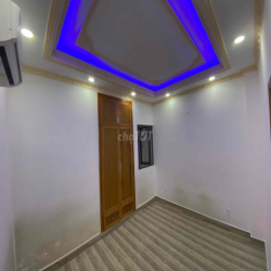 💟 Cho thuê nhà NC có 4 Máy lạnh 4pn 4wc hẻm 549// lê Văn thọ p14