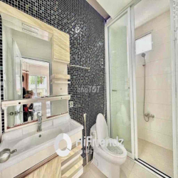 CĂN HỘ BAN CÔNG SIÊU THOÁNG MÁT NẰM NGAY PHAN VĂN TRỊ