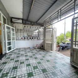 Nhà 2 lầu full nội thất kdc 586 cần thơ