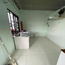 PASS PHÒNG NGUYÊN TẦNG (2 phòng, ban công sân thượng)