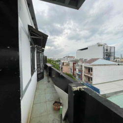 PASS PHÒNG NGUYÊN TẦNG (2 phòng, ban công sân thượng)