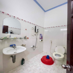 Nhà 2 lầu full nội thất kdc 586 cần thơ