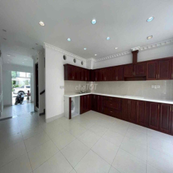 Cho thuê nhà Đỗ Xuân Hợp gần chợ Phước Bình q9 giá 22tr/tháng