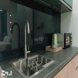 CHO THUÊ CĂN HỘ DỊCH VỤ FULL NỘI THẤT CỬA SỔ LỚN ĐÓN ÁNH SÁNG TỰ NHIÊN