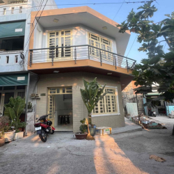 CHO THUÊ NHÀ TÂN THỚI NHẤT1. HẺM XE HƠI. LÔ GỐC VIEW CÔNG VIÊN