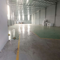 Cho Thuê 1200m2 Xưởng Tân Uyên ,Gía : 65 triệu đường cont , khu S.Xuất