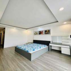 Cho Thuê Nhà Phố DT 250m2 1Trệt 1Lửng 3Lầu 4Pn 4Wc Sẳn Máy Lạnh Cơ Bản