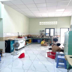 Mặt Tiền Kinh Doanh TÂN QUÝ, 4 x 18m, 1 Lửng, 2 Phòng Ngủ, 2 WC