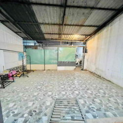 🟣🟣🟣🟣 NHÀ HẺM 115 PHẠM HỮU LẦU CÓ SÂN GIÁ 6.5 Ở LIỀN 🟣🟣🟣🟣🟣