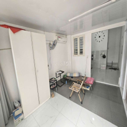 💎 (5tr) Nhà cấp 4 mới đường 385 gần ĐH Tài Chính | sânxe, nội thất