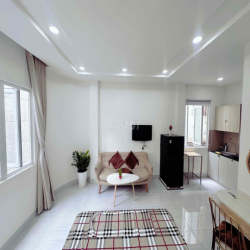 PHÒNG STUDIO - CỬA SỔ LỚN - CỬA VÂN TAY - GIỜ TỰ DO - ĐẦY ĐỦ NỘI THẤT