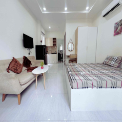 PHÒNG STUDIO - CỬA SỔ LỚN - CỬA VÂN TAY - GIỜ TỰ DO - ĐẦY ĐỦ NỘI THẤT