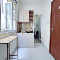 PHÒNG STUDIO - CỬA SỔ LỚN - CỬA VÂN TAY - GIỜ TỰ DO - ĐẦY ĐỦ NỘI THẤT