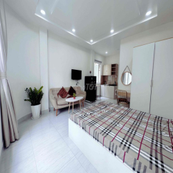 PHÒNG STUDIO - CỬA SỔ LỚN - CỬA VÂN TAY - GIỜ TỰ DO - ĐẦY ĐỦ NỘI THẤT