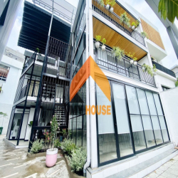 TÒA VĂN PHÒNG MỚI XÂY STYLE KÍNH HIỆN ĐẠI 20-45TR