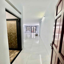 Cho Thuê Mặt Tiền Tỉnh Lộ 10 - 4,5x35 nhà mới đẹp