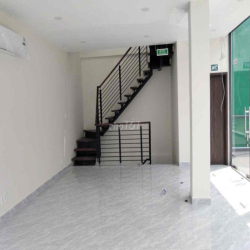GÓC 2 MT Nguyễn Gia Trí