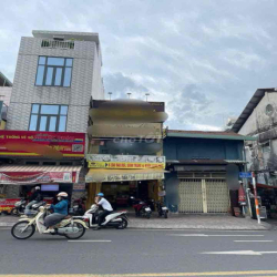 Nhà nguyên căn MẶT TIỀN -1 trệt-1 lầu-Kinh doanh tự do -Khu sầm uất ‼️
