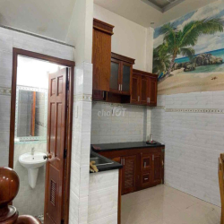 cho thuê nhà nguyên căn 4 tầng lầu