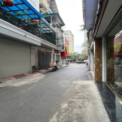 Tôi là chủ nhà, vui lòng liên hệ trực tiếp với tôi
