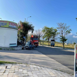 đất trống 2 mặt tiền Golden Hill diện tích 265m2.