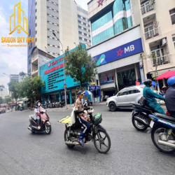 MT 3 Hoàng Hoa Thám Ngang 10m 5 Tầng 700m2 - Tuyến Thương Hiệu