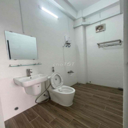 CHO THUÊ MINIHOUSE SẴN NỘI THẤT KDC HỒNG LOAN CÓ BAN CÔNG GIÁ 2TR