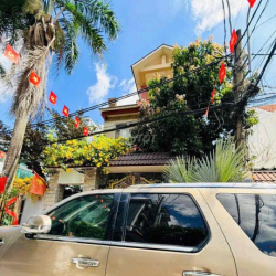 Cho thuê Biệt thự villa đường số 20 Dương Quảng Hàm 35tr