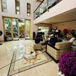 Cho thuê Biệt thự villa đường số 20 Dương Quảng Hàm 35tr