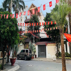 Cho thuê Biệt thự villa đường số 20 Dương Quảng Hàm 35tr