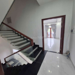 Cho thuê nhà 4 x 15m trệt lầu 2pn 2vc mới đẹp sát tây thạnh gần trư