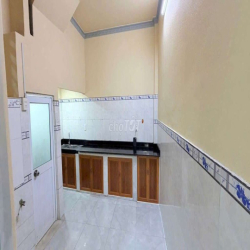 Cho thuê nhà 4 x 15m trệt lầu 2pn 2vc mới đẹp sát tây thạnh gần trư