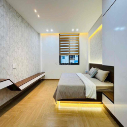 Cho Thuê Nguyê Căn Full nội thất 1/ quang trung