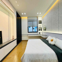 Cho Thuê Nguyê Căn Full nội thất 1/ quang trung