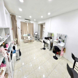 Chuyển Nhượng HĐ nhà hơn 70m2 trống suốt