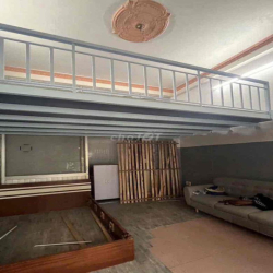 Phòng 40m2 gác rộng, ban công thoáng mát sẵn sofa 5tr/th