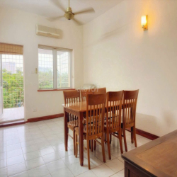 Cho hộ gia đình thuê lâu dài, chỉ xách vali vào là ở luôn