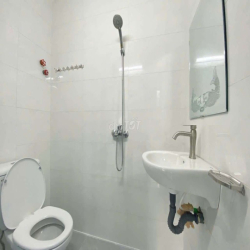 🏡Cho thuê căn hộ dạng gác, có ban công, rộng rãi thoáng mát