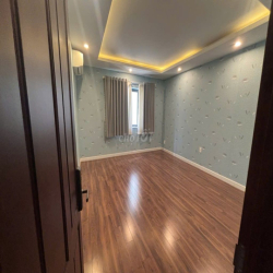 CHO THUÊ NHANH BIỆT THỰ MỚI, SANG TRỌNG, 7,5x20 trệt + 3 lầu 