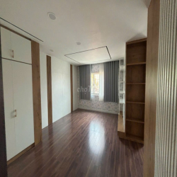 CHO THUÊ NHANH BIỆT THỰ MỚI, SANG TRỌNG, 7,5x20 trệt + 3 lầu 