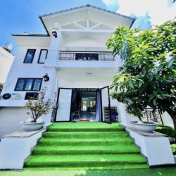 CHO THUÊ BIỆT THỰ HỒ BƠI- 5 PHÒNG NGỦ- 40 Triệu