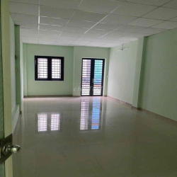 Cho thuê nhà đường Lý Thường Kiệt 4x16 trệt lầu 2pn 1wc