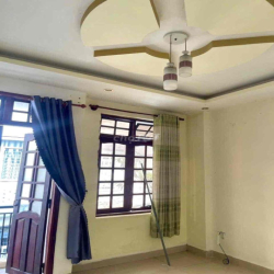 NHÀ THUÊ ( 4X12 ) 4PN3WC 3 TẦNG XINH LÊ VĂN QUỚI 10TR/THÁNG