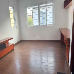 cho thuê căn biệt thự 3 tầng khu dân cư Khang Điền nhà mới giá 25tr