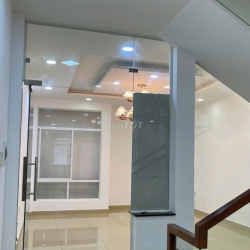 cho thuê nhà 1 trệt 3L 4PN đường oto VP Hiệp Bình Phước Thủ Đức 16tr