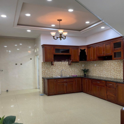 cho thuê nhà 1 trệt 3L 4PN đường oto VP Hiệp Bình Phước Thủ Đức 16tr