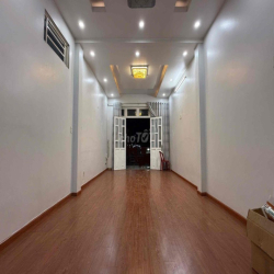 share sàn lầu1 đối diện emart