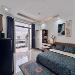 Căn hộ full nội thất cao cấp mới có ban công lớn TT Quận Bình Thạnh