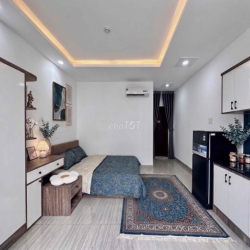 Căn hộ full nội thất cao cấp mới có ban công lớn TT Quận Bình Thạnh